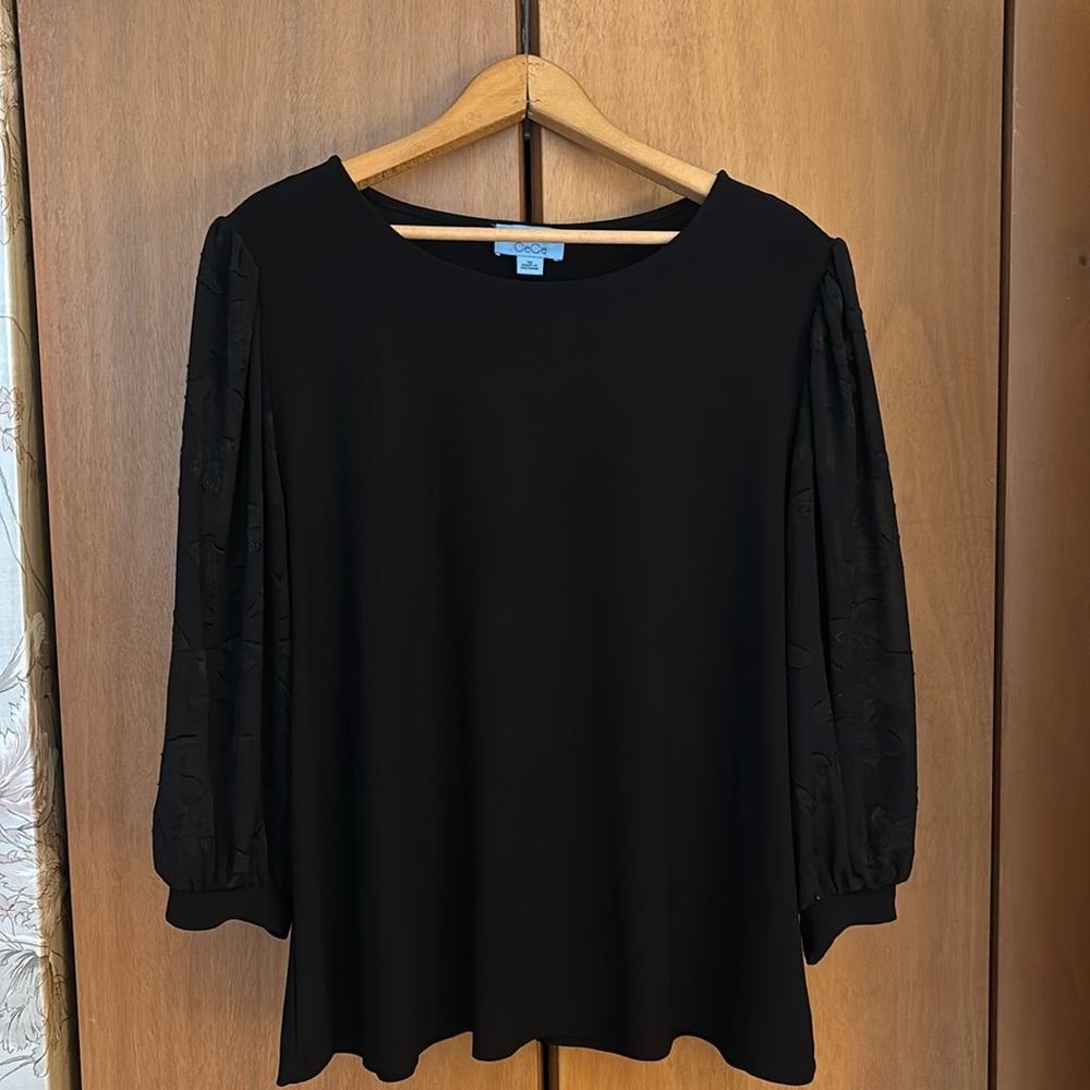 3/4 sleeve black CeCe top.